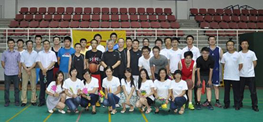 中技公司舉行新老員工籃球友誼賽